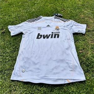 Real Madrid retro 09 jersey size XL